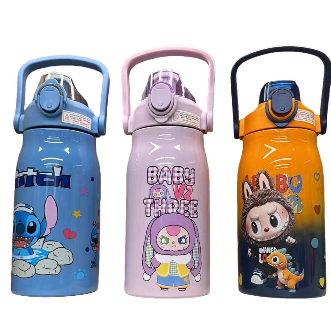 Голубой стакан BABY V2 THREE orange — мультипликационный мультфильм про портативный детский стакан с соломинкой, который не выносит падения details Picture