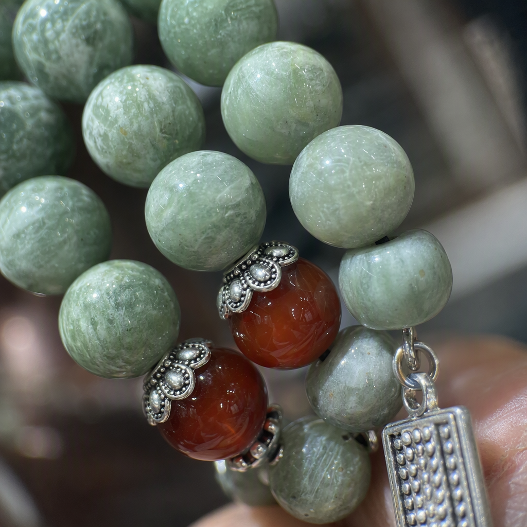 Natural jadeite Xiuyan jade bead bracelet, red agate abacus pendant, handcrafted jewelry, fashionable and elegant, live-streaming selection Application Scenario