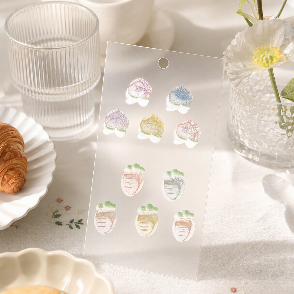 A variety of creative, colorful jelly-shaped accessories are available, which are fashionable, sweet, cute and trendy details Picture
