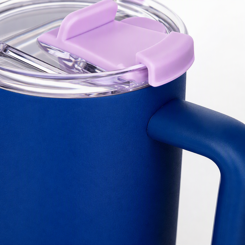 Stainless steel large-capacity portable insulated cup, leak-proof, fashionable blue student outdoor sports water bottle gift Application Scenario