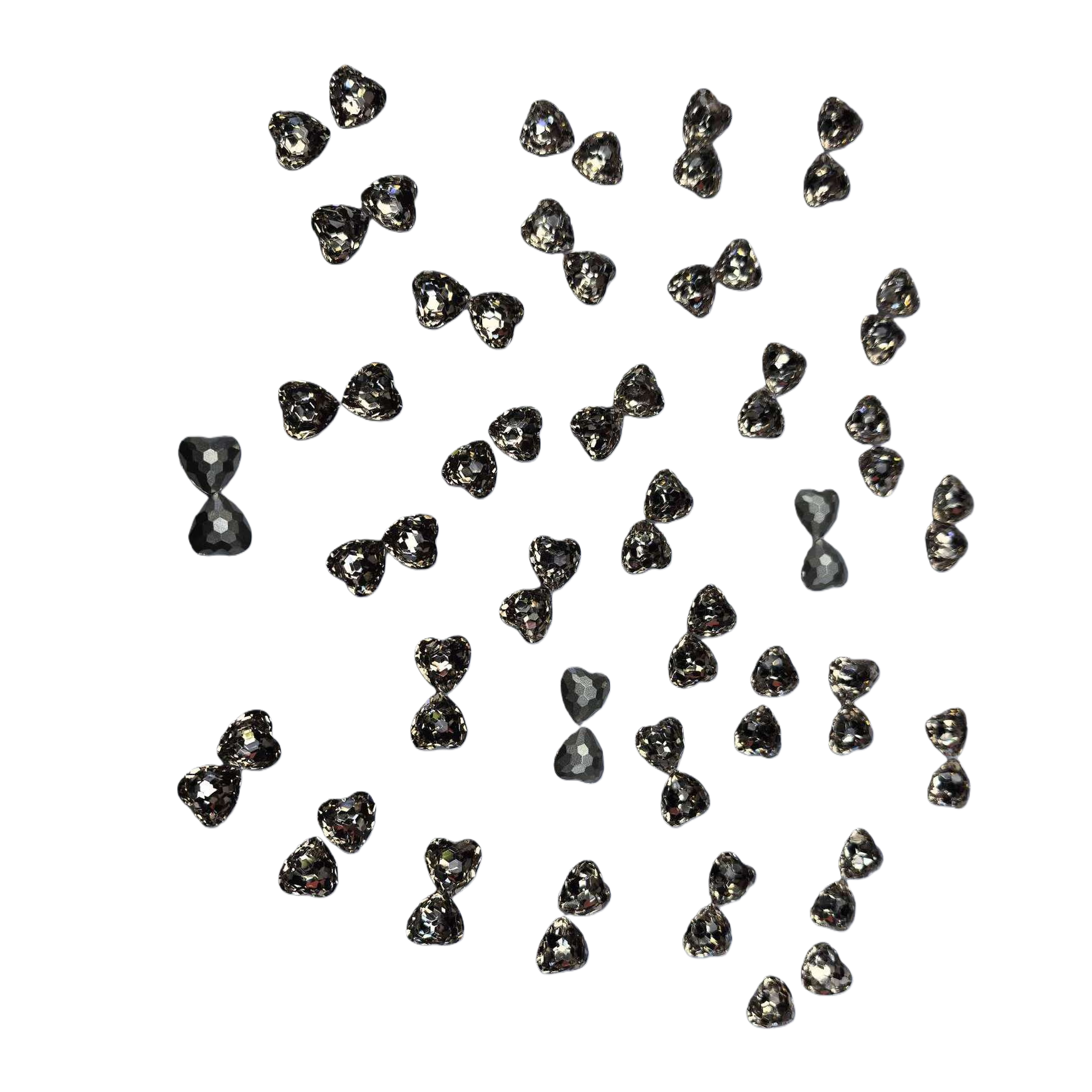 Shining heart-shaped crystal jewelry, silver metal chain, fashionable and versatile couple gift for your girlfriend or partner Item Picture