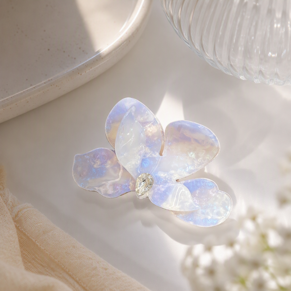 Elegant light purple butterfly hair clips, simple and fashionable hair accessories, hair clips, girls' headwear, versatile hair accessories details Picture