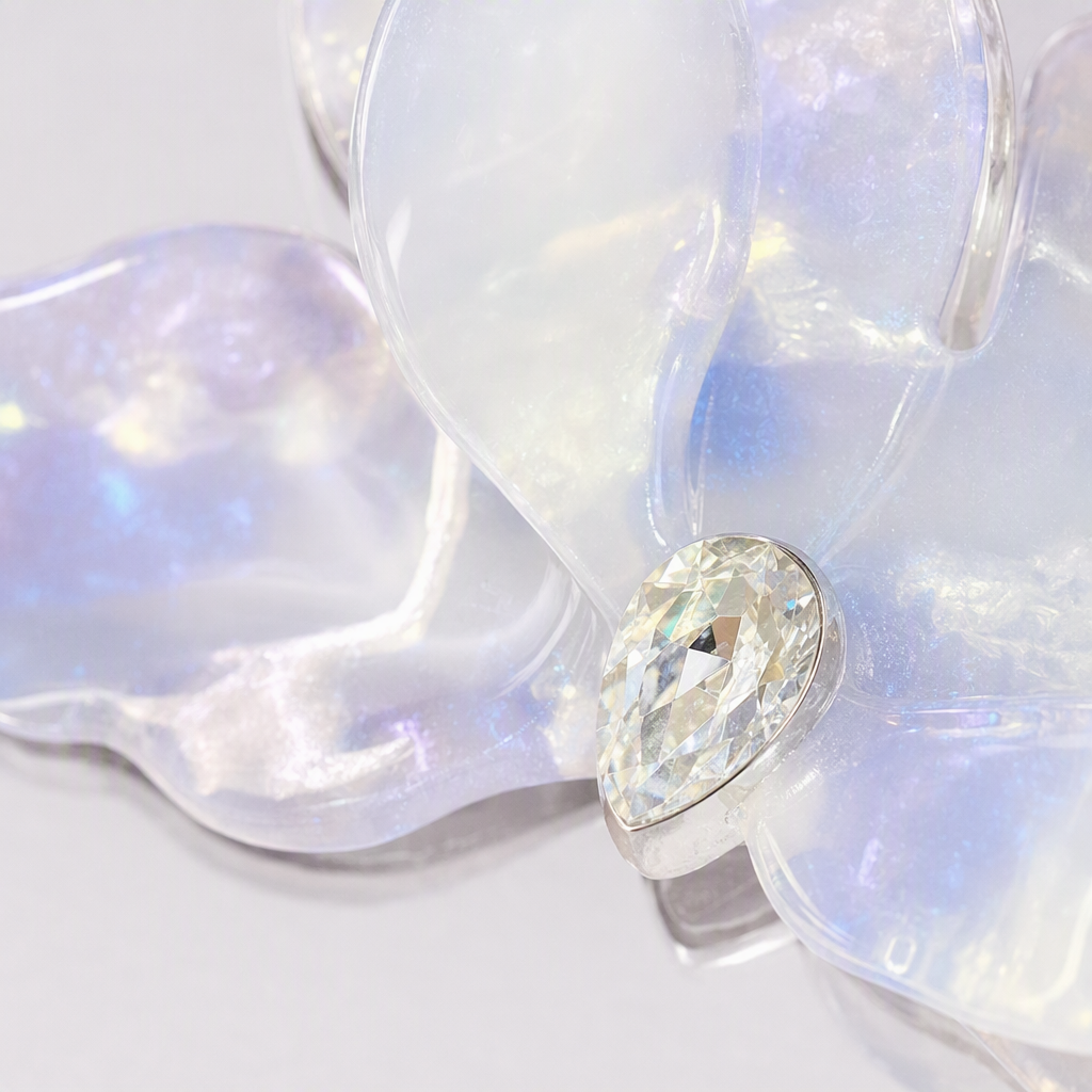Elegant light purple butterfly hair clips, simple and fashionable hair accessories, hair clips, girls' headwear, versatile hair accessories Application Scenario