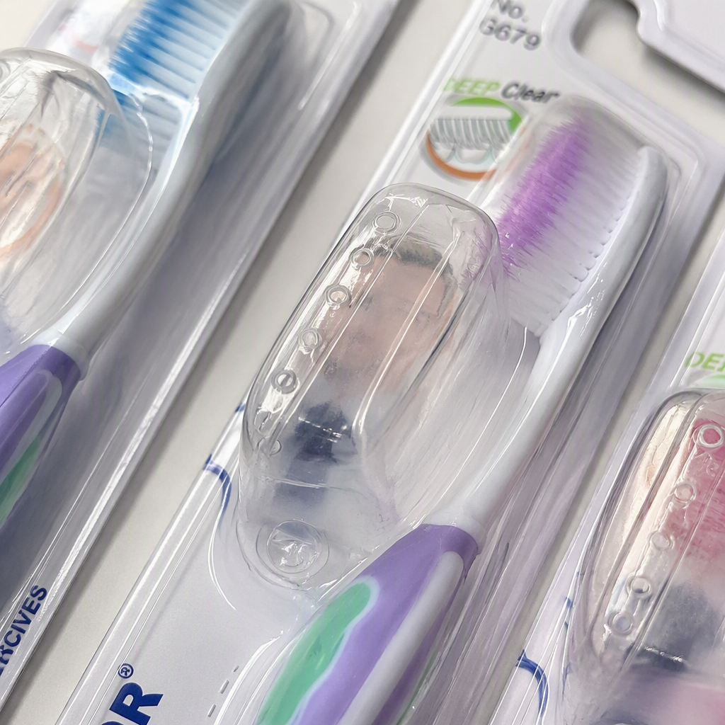 Caja de embalaje de cepillo de dientes blanco caja de almacenamiento de cepillo de dientes de viaje portátil pelo suave para adultos y niños universal estilo simple Application Scenario