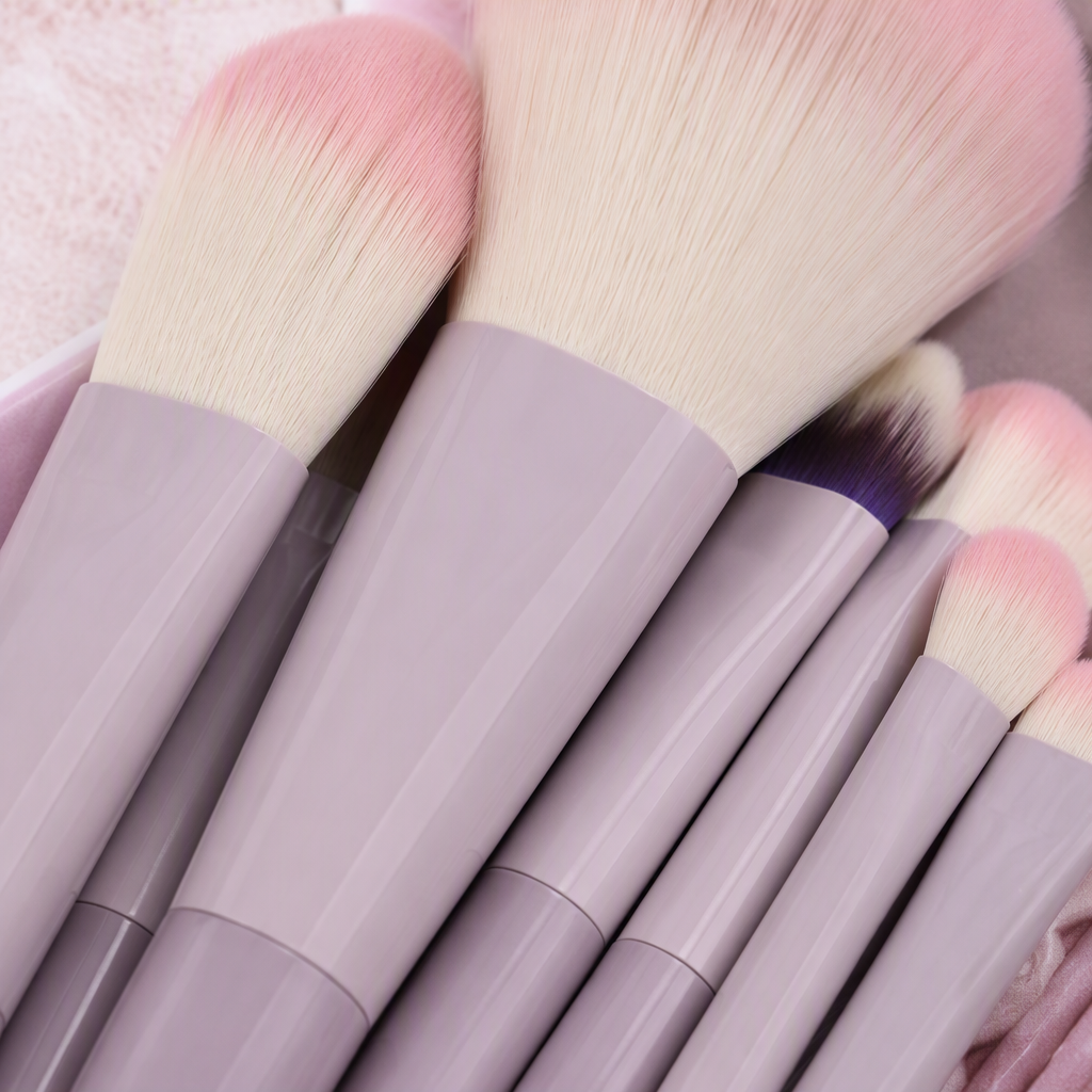 Pink packaging, purple-white gradient handle makeup brush set, multi-functional foundation, eyeshadow, blush beauty tools Application Scenario