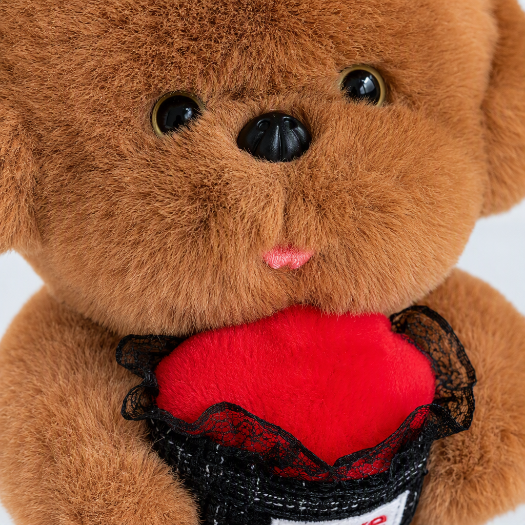 Cute brown teddy bear dolls, white plush fabric hug toys, children's gifts, promotional items, home decoration Application Scenario