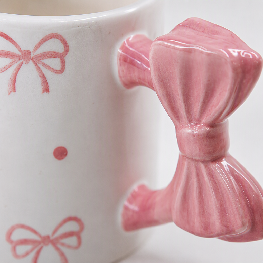 Pink three-dimensional bow handle, white ceramic cup, simple and cute breakfast coffee and tea set gift Application Scenario