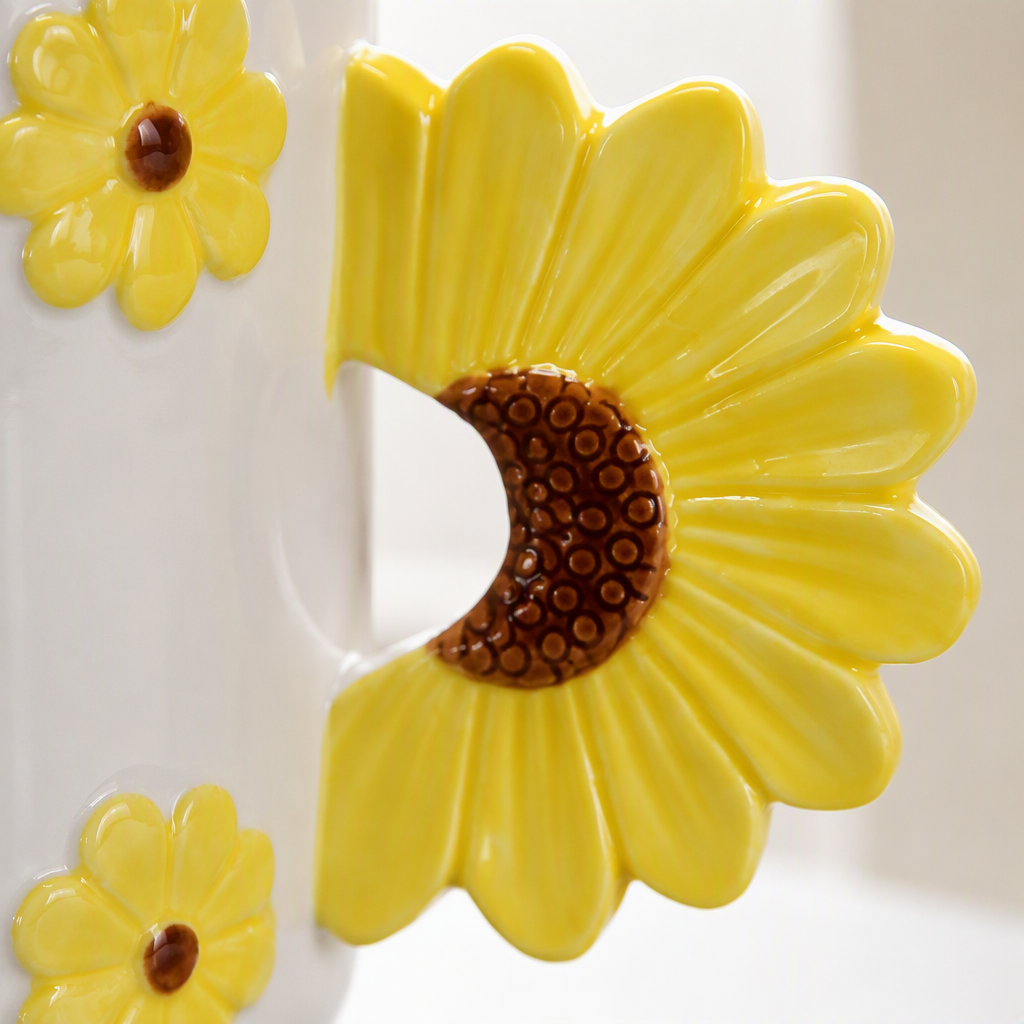 White ceramic cup, yellow Daisy pattern sunflower handle, creative coffee and tea set, home and office gift Application Scenario