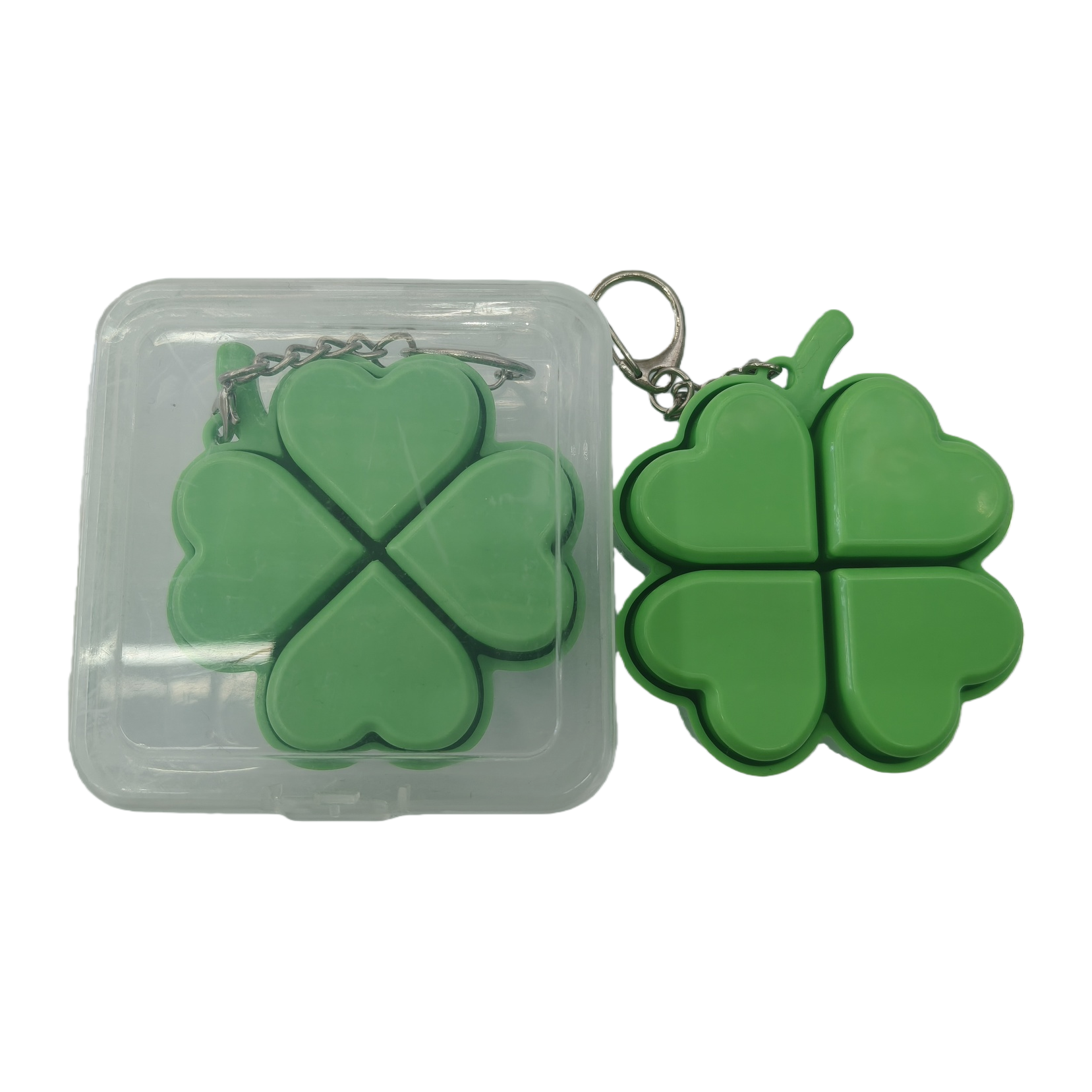 Lucky four-leaf clover-shaped keychain, personalized and creative key chain pendant, simple and fashionable gift accessory Item Picture