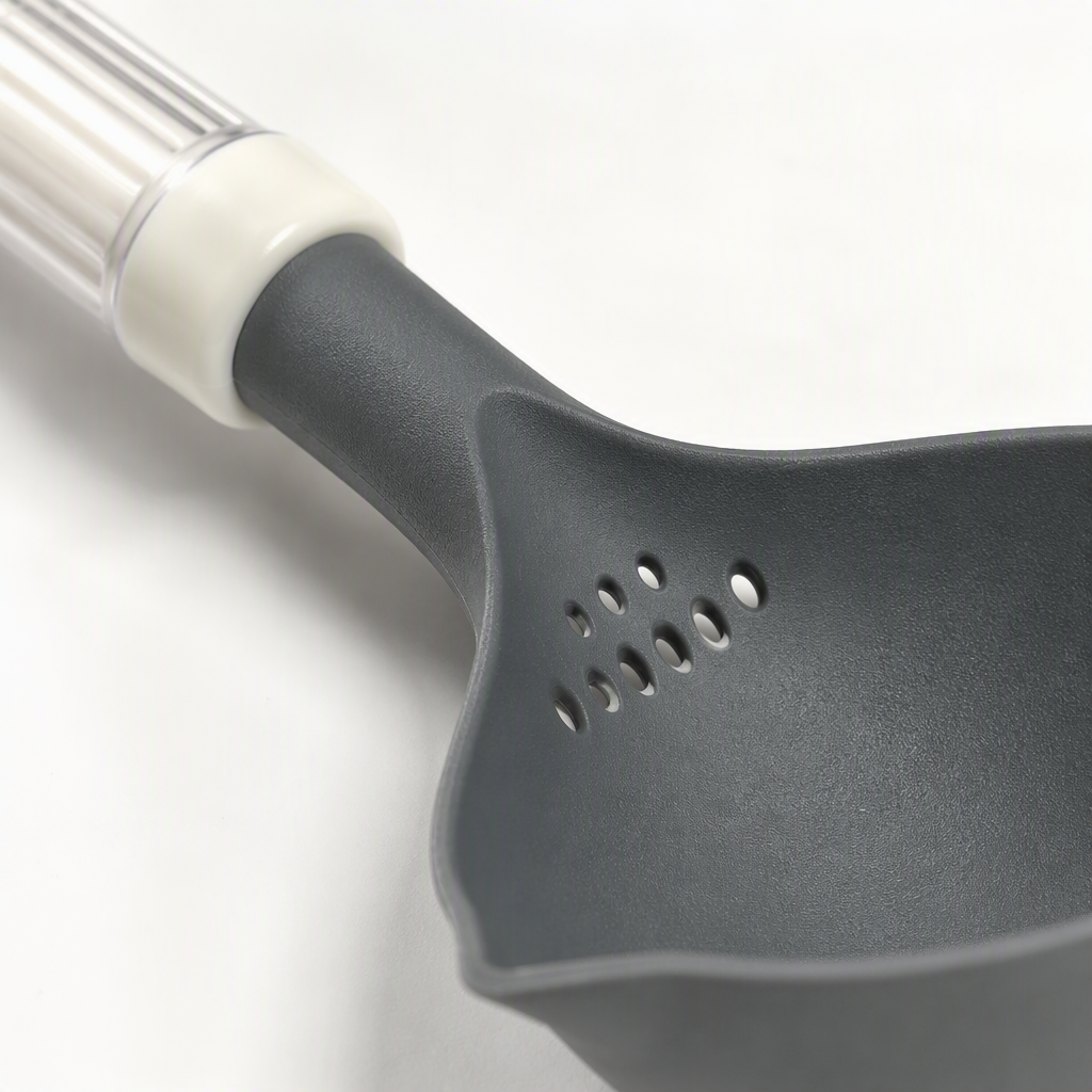 Kitchen stainless steel strainer, thickened heat-resistant screen, soup spoon, kitchenware, cooking tools, grey style Application Scenario