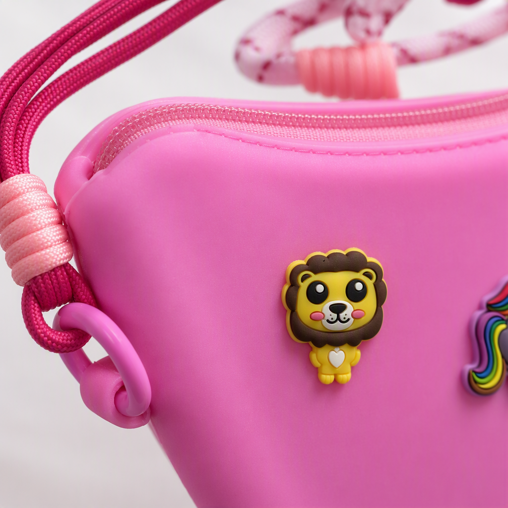 Colorful cartoon half-moon children's crossbody bag, six-color silicone small bag with woven rope shoulder strap, cute card decoration gift Application Scenario