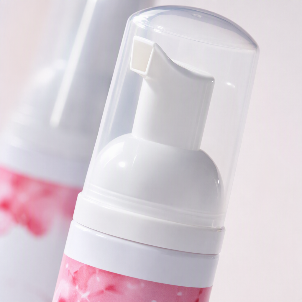 Paquete rosa limpieza profunda espuma limpiador hidratación suave aplicación músculos sensibles fresco y limpio Application Scenario
