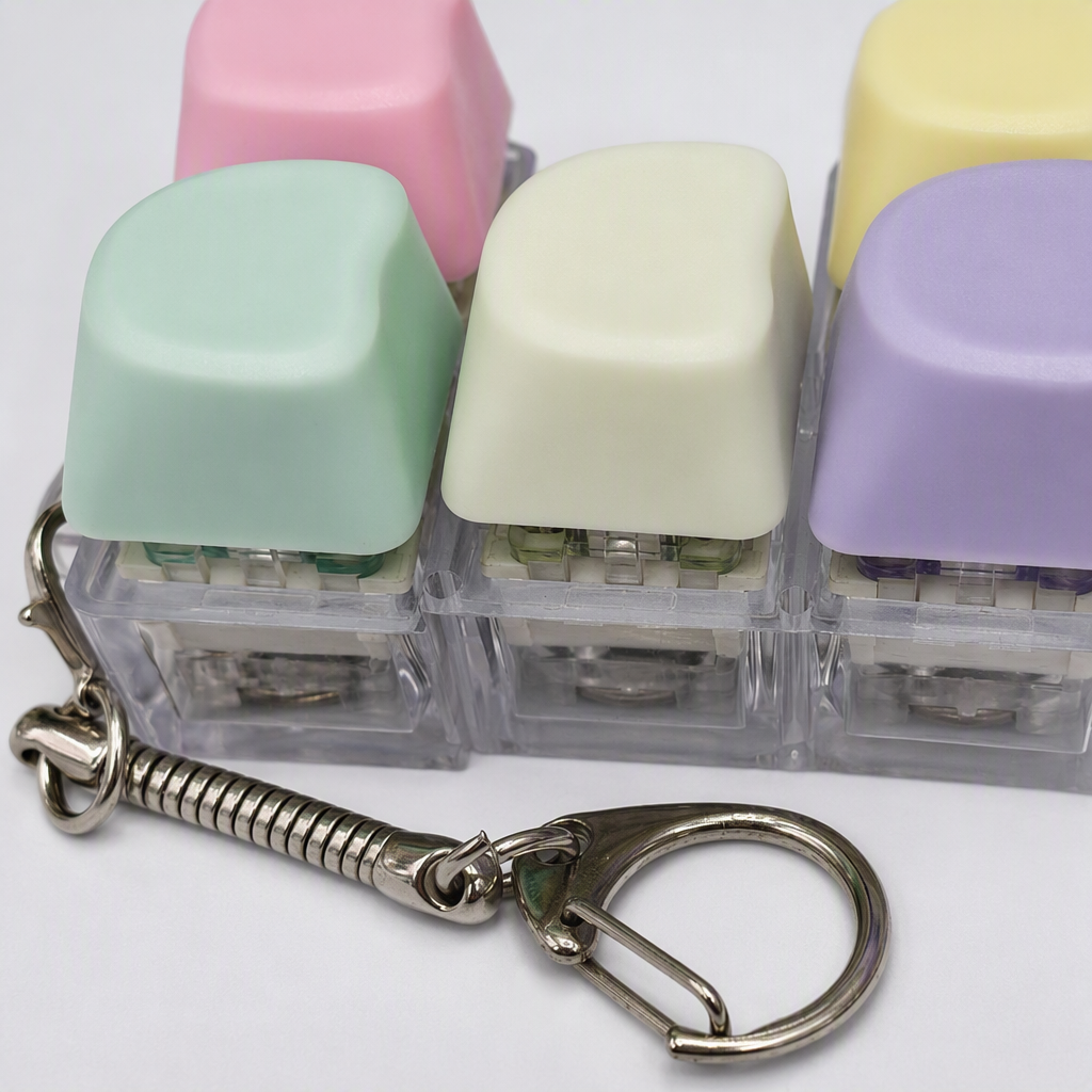 Colorful and personalized key pendants, creative key chains, colorful decorations, and fashionable keychains as gifts Application Scenario