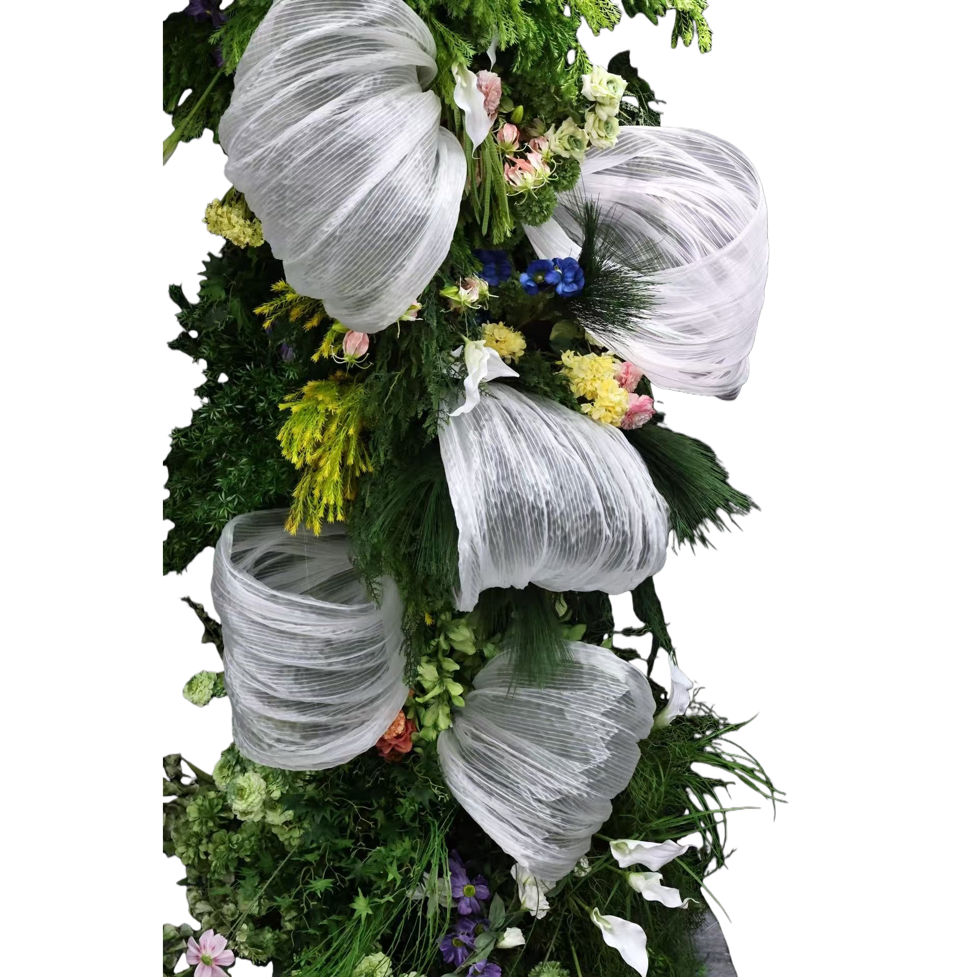 白色褶皱纱幔装饰花艺白底实物图
