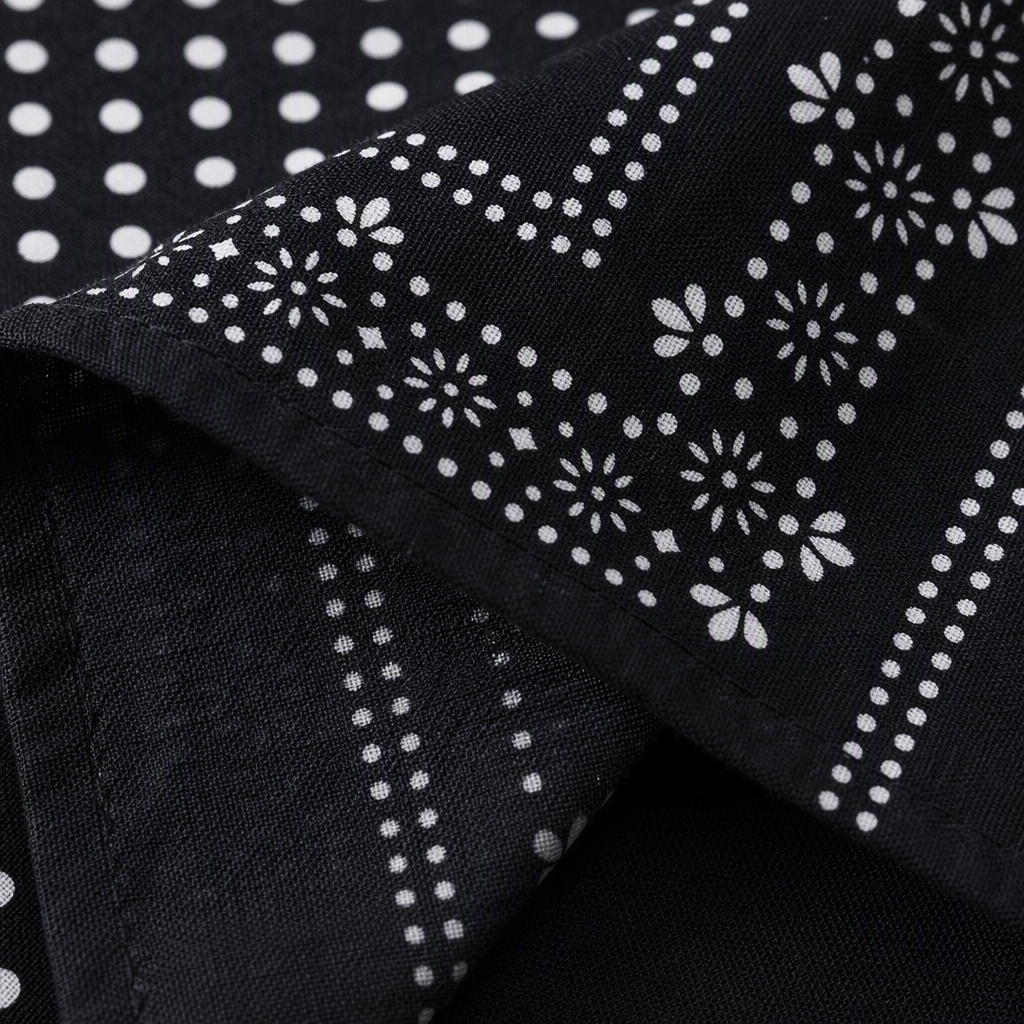 Moda negro wave dot square pañuelo Application Scenario