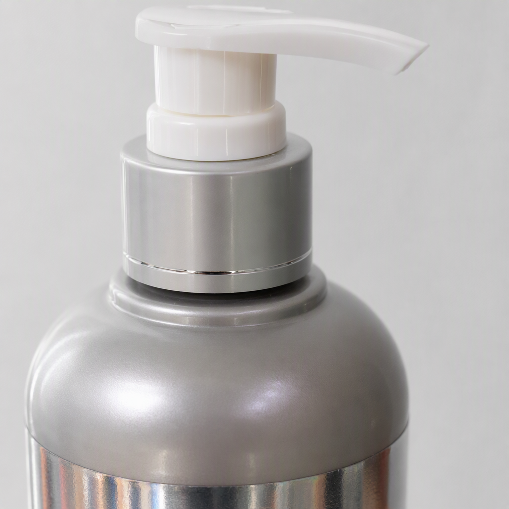 Carry Kainy Moisturizing Body Lotion with a silver bottle and a white pump head is a hydrating, moisturizing and rejuvenating lotion Application Scenario