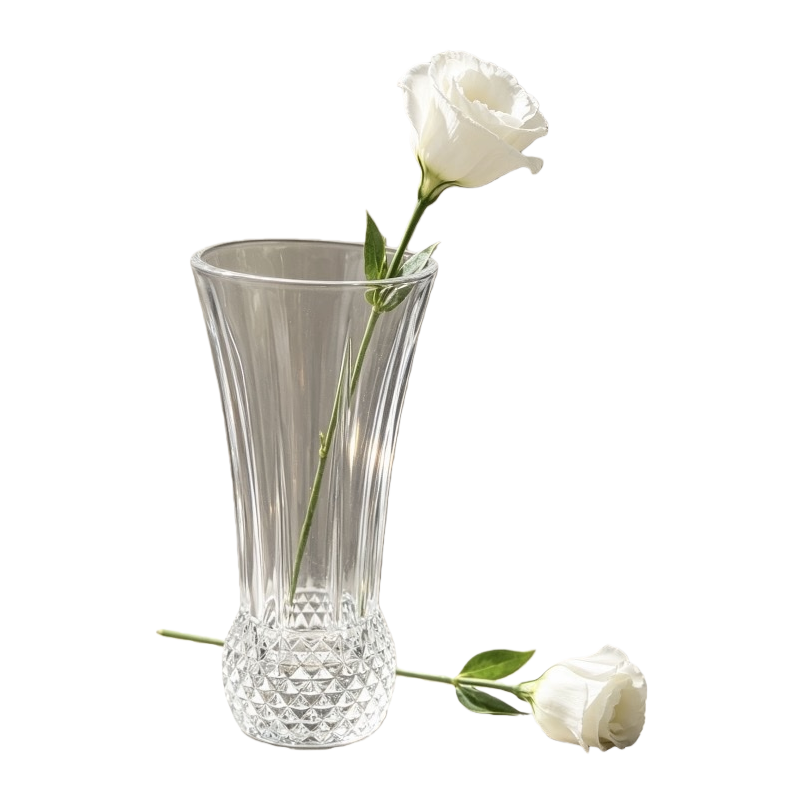 A transparent glass vase decorated with white rose arrangements is a simple and modern gift for the living room, bedroom and home decoration Item Picture