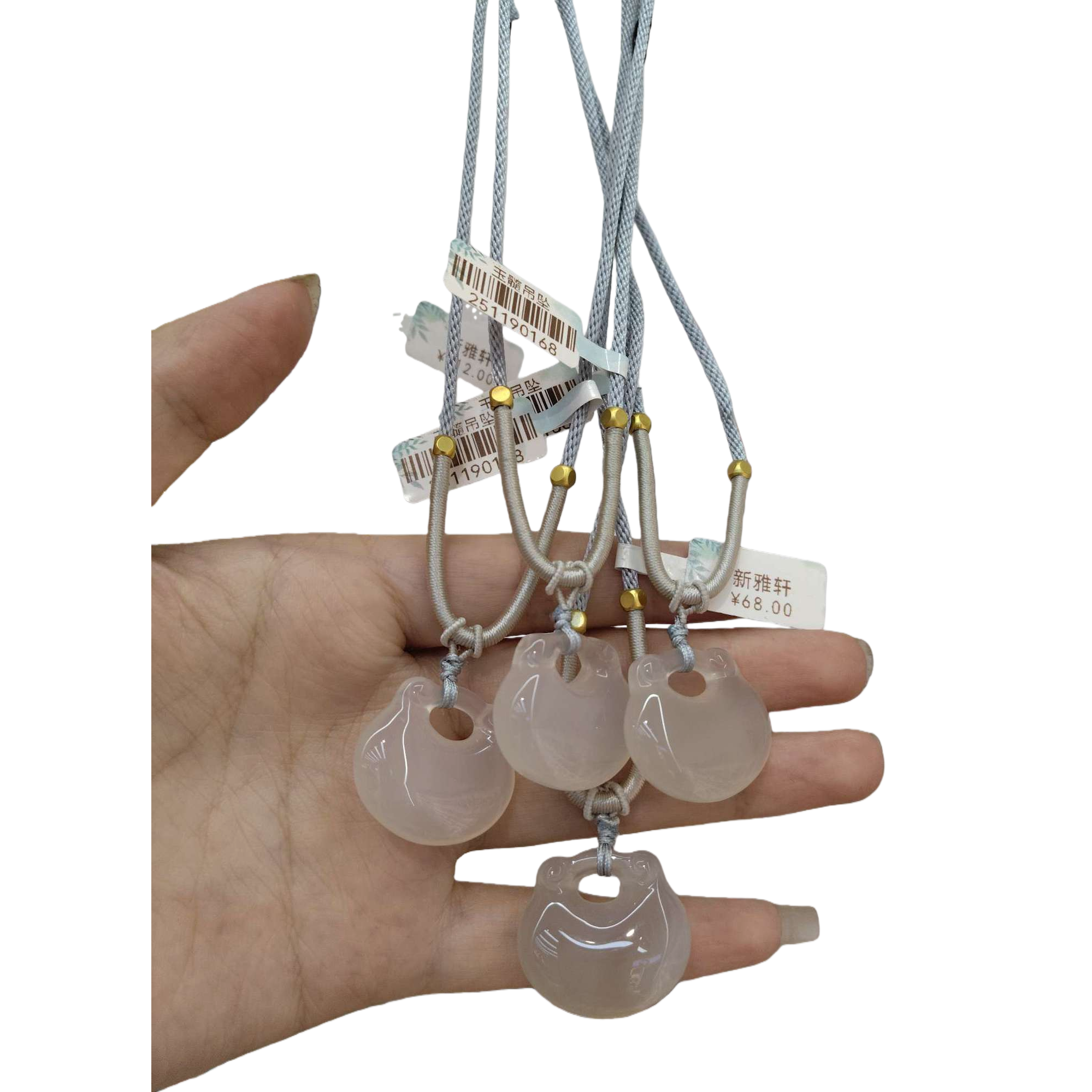 精美浅色玉雕吊坠天然玉石挂件时尚简约项链配饰礼物佳品白底实物图