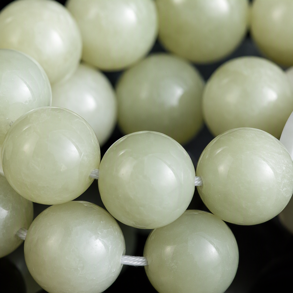 Round jujube green natural jade bracelet, Xiuyan jade bracelet, simple men's and women's style bracelet accessories, trendy and versatile, gift live stream Application Scenario