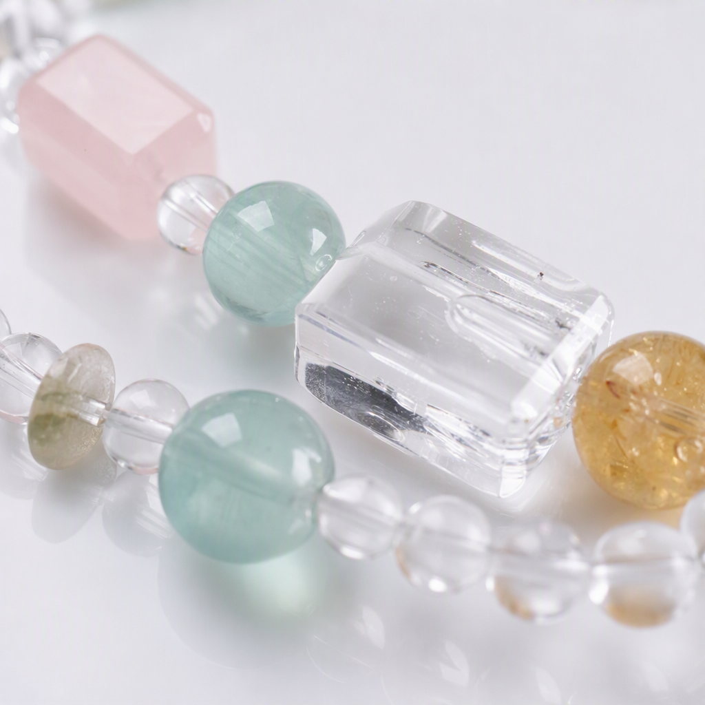 【 Yajinpei Jewelry 】 Large-sized crystal fashion bracelets and accessories, simple and versatile, trendy bracelets and accessories Item Picture