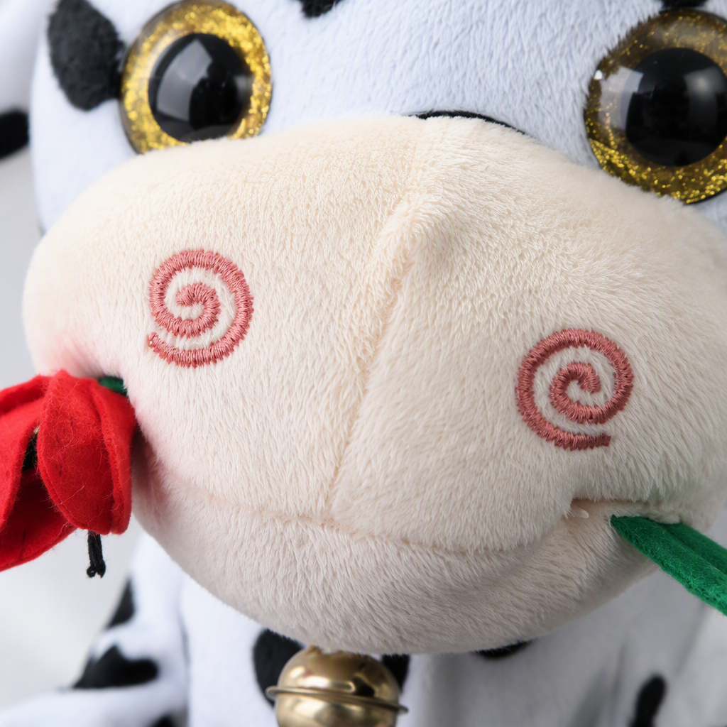 Cute black and white spotted cow doll, reborn doll, modified doll, Capibara Capybara Dudu figurine, children's toy Application Scenario