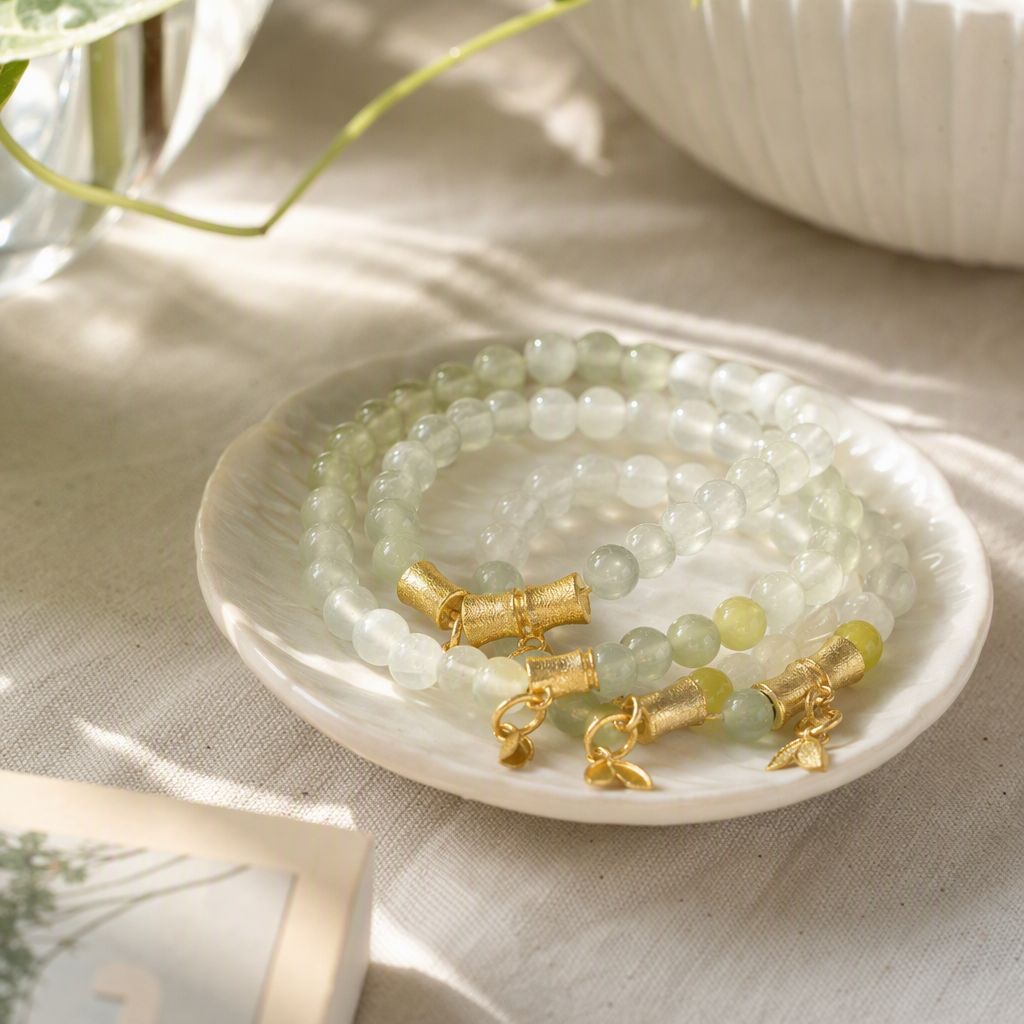 Fashionable Xiuyan jade bracelet for girls and students, a fresh and innocent gift for daily wear. Bamboo joint leaf accessories, elegant and dazzling. Live broadcast Application Scenario
