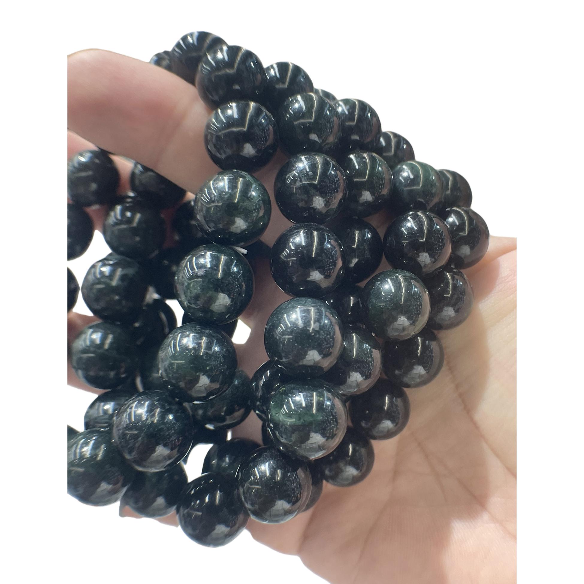 وفي كل الأوقات، تقدم النساء والفتيات هدايا مجانية Item Picture
