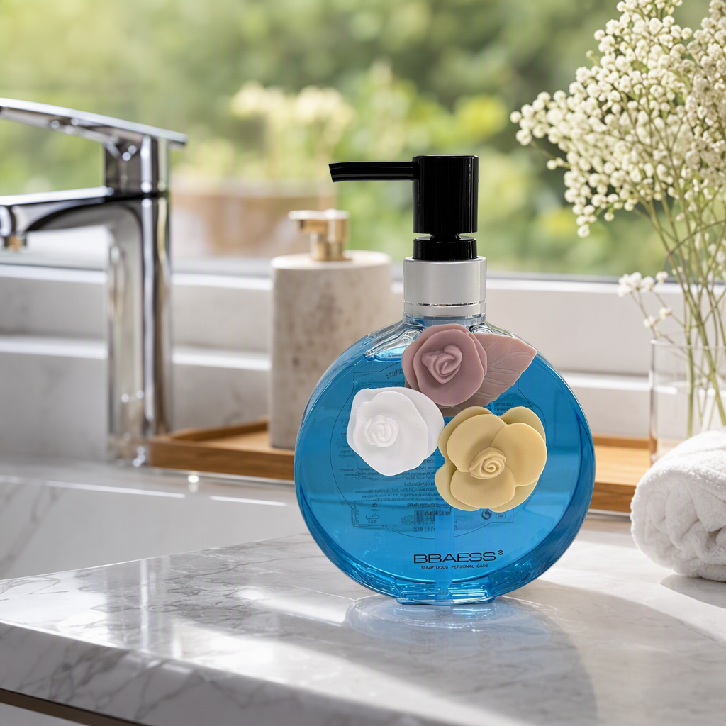 Floral decoration, blue bottle, perfume and body wash, white packaging box, fresh fragrance, moisturizing body care details Picture