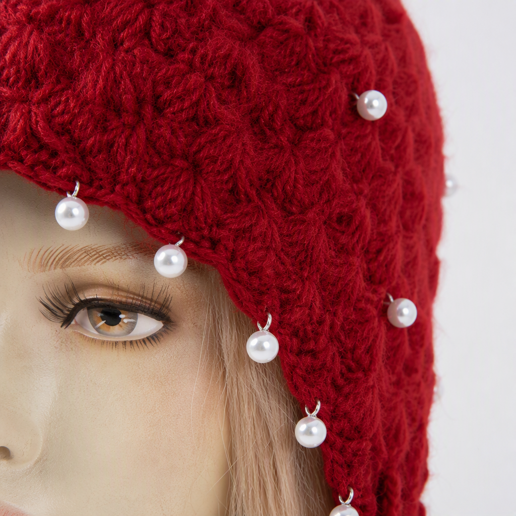 Fashionable black pearl tassel knitted hat, trendy and versatile. Model wearing accessories on the head, winter warm hat Application Scenario