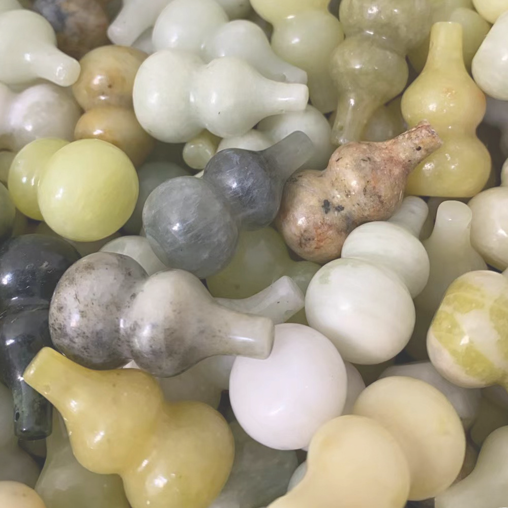 Xiuyan jade small gourd manufacturer wholesale three-dimensional gourd diy jade pendant, jade gourd men's and women's pendant Specification image