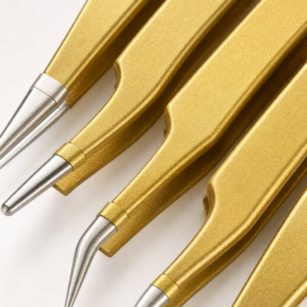 Professional golden tweezers set, beauty and eyebrow shaping detail modification tool, multi-functional makeup tool set Application Scenario