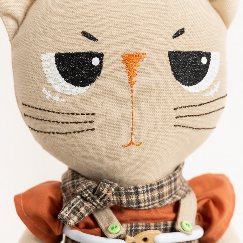 Beige fabric cat doll, checkered overalls, orange top, cute throw pillow, children's toys, gift items Application Scenario