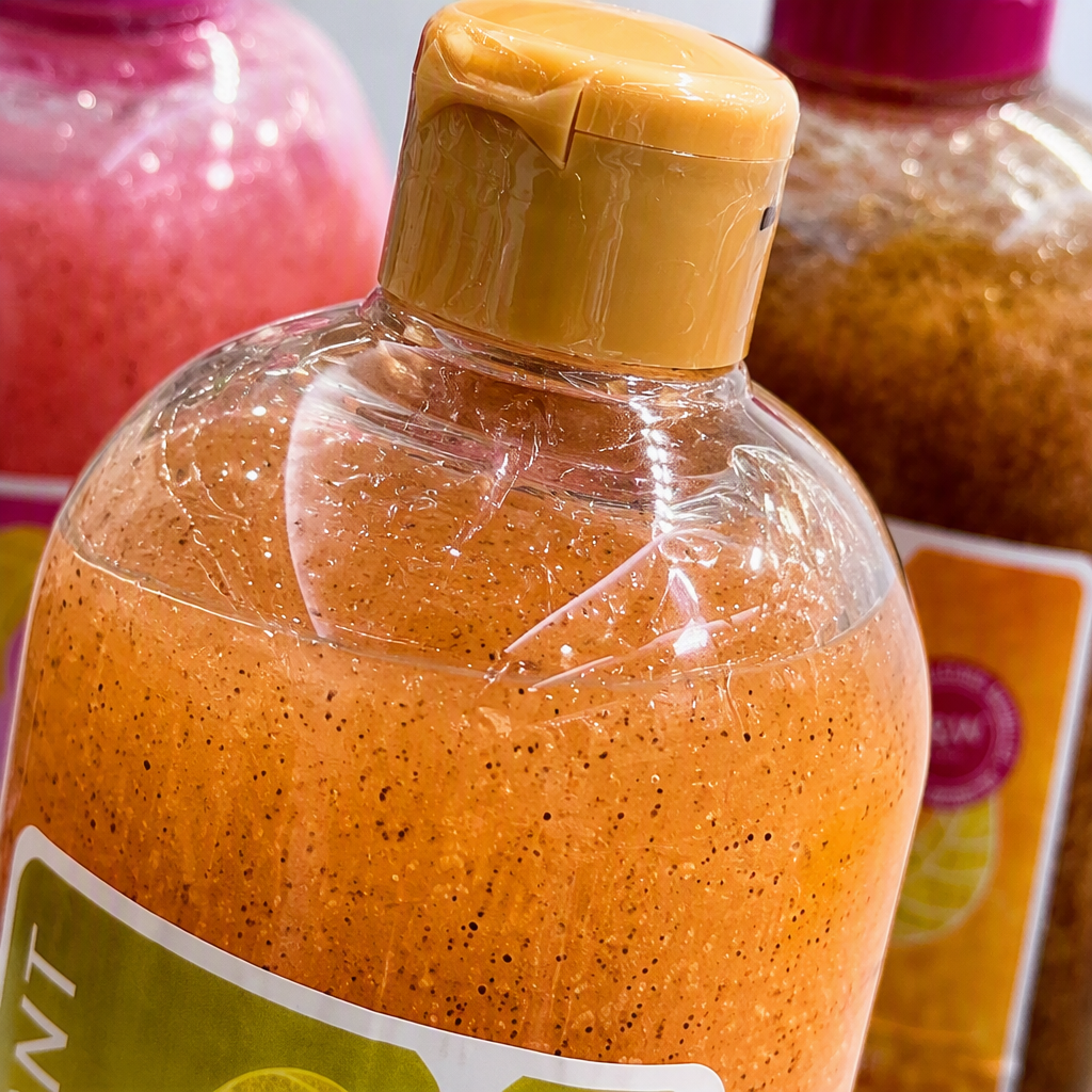 Three-bottle set of colored Scrub Body Gel, refreshing fragrance, moisturizing skin, suitable for both men and women Application Scenario