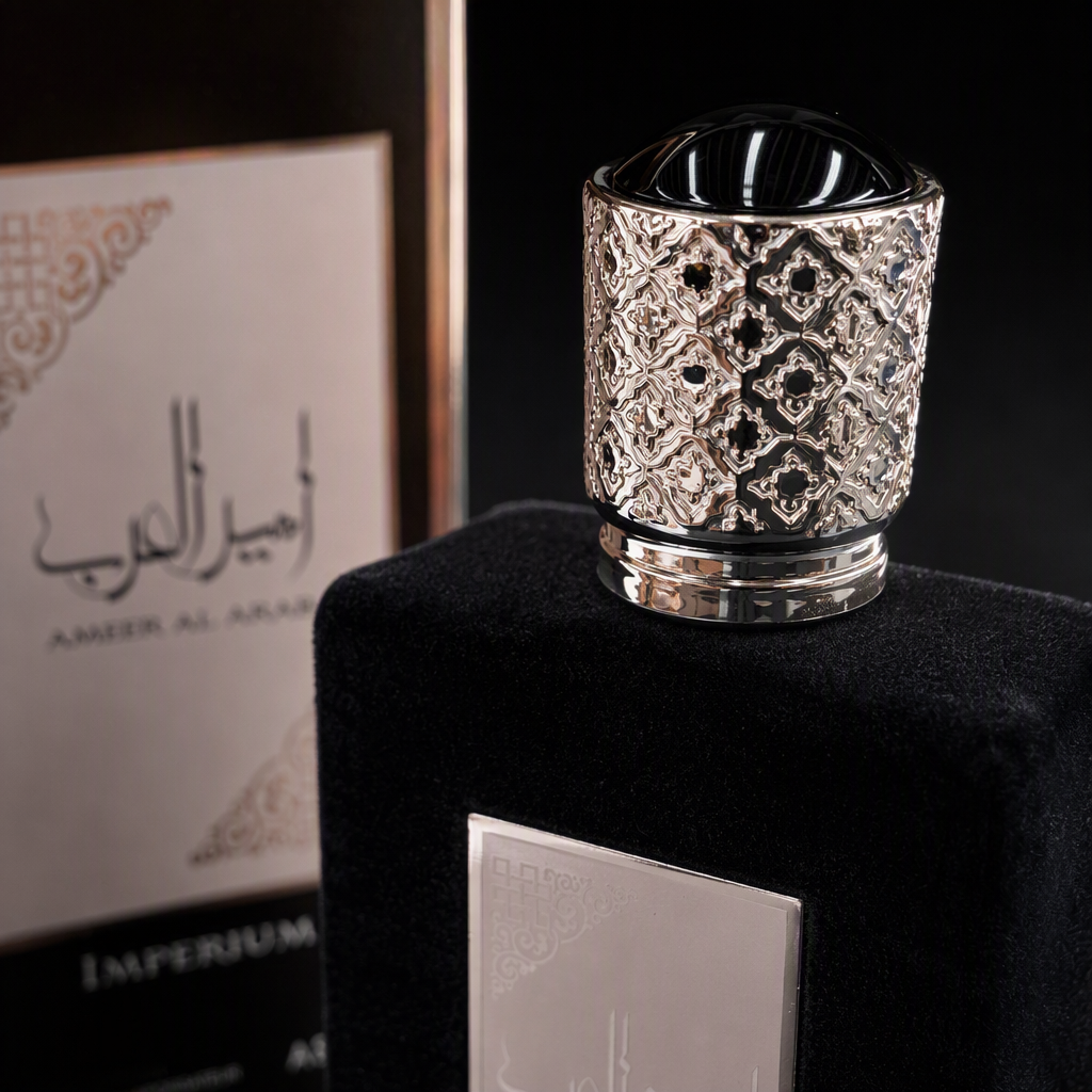 العطور الرجالي إيمبيريوم، معطر الشرق الأوسط، معطر معتدل، وغطاء غطاء غطاء زجاجي أسود على غطاء الزهرة الذهبية Application Scenario