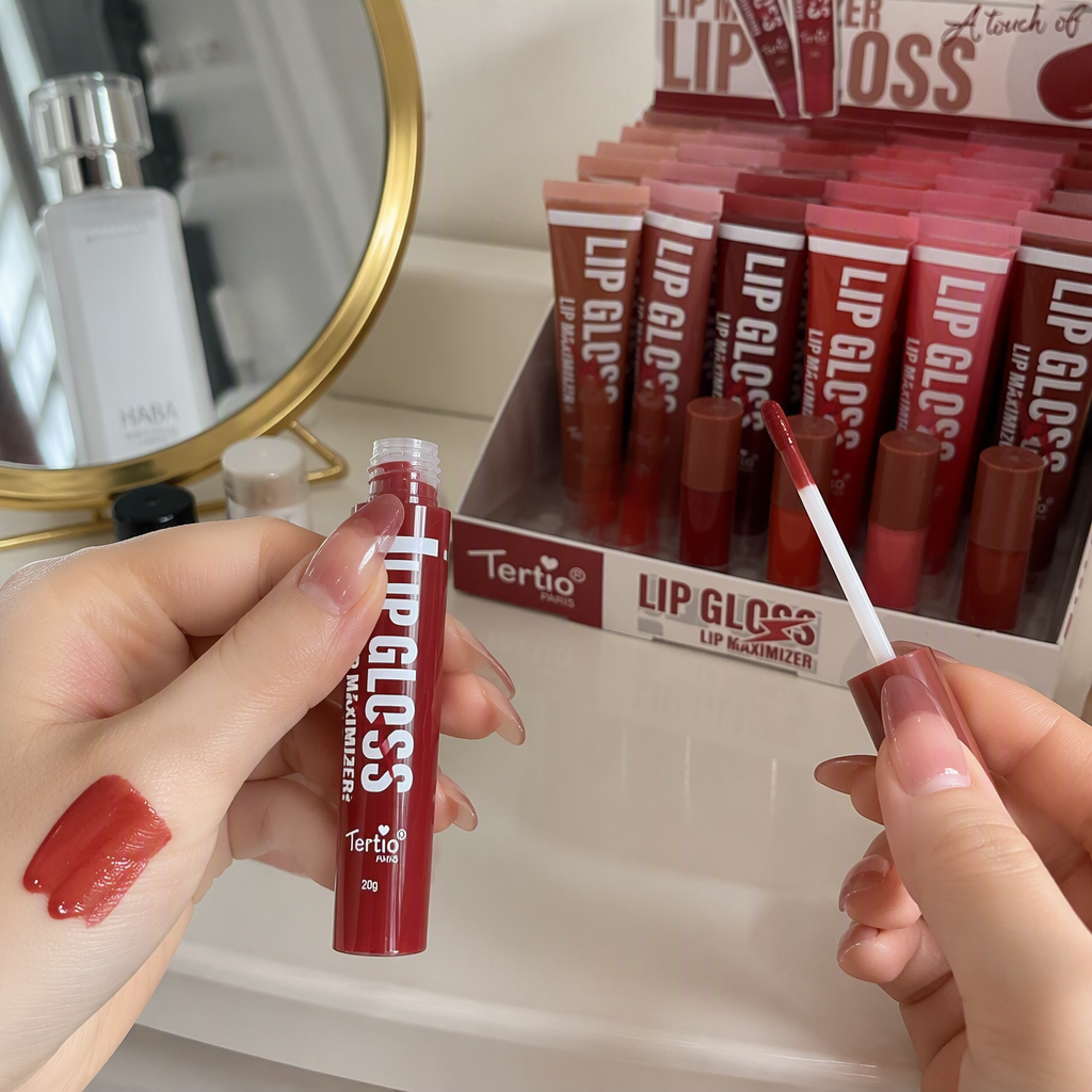 Hidratación de larga duración labios rojos esmalte tubo brillo labial líquido color renderización nutrición hidratación no es fácil de decolorar details Picture