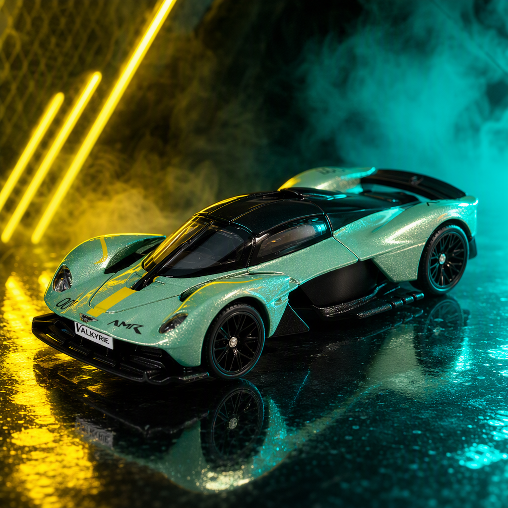 Officially Authorized simulation alloy car model - Aston Martin Valkyrie [1:64 Green]