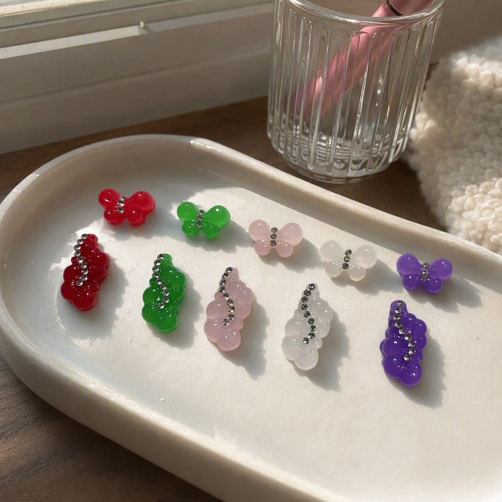 Creative colorful butterfly grape-shaped jewelry, fashionable and individual handcrafted pendants, gift accessories, trendy and versatile details Picture
