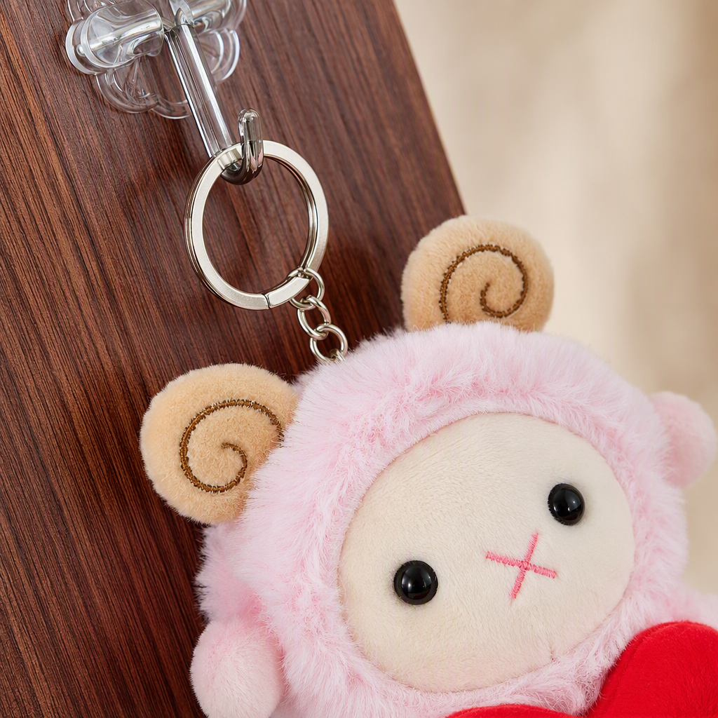 Muñeca de peluche colgante bebé oveja corazón corazón colgante pieza decoración Application Scenario