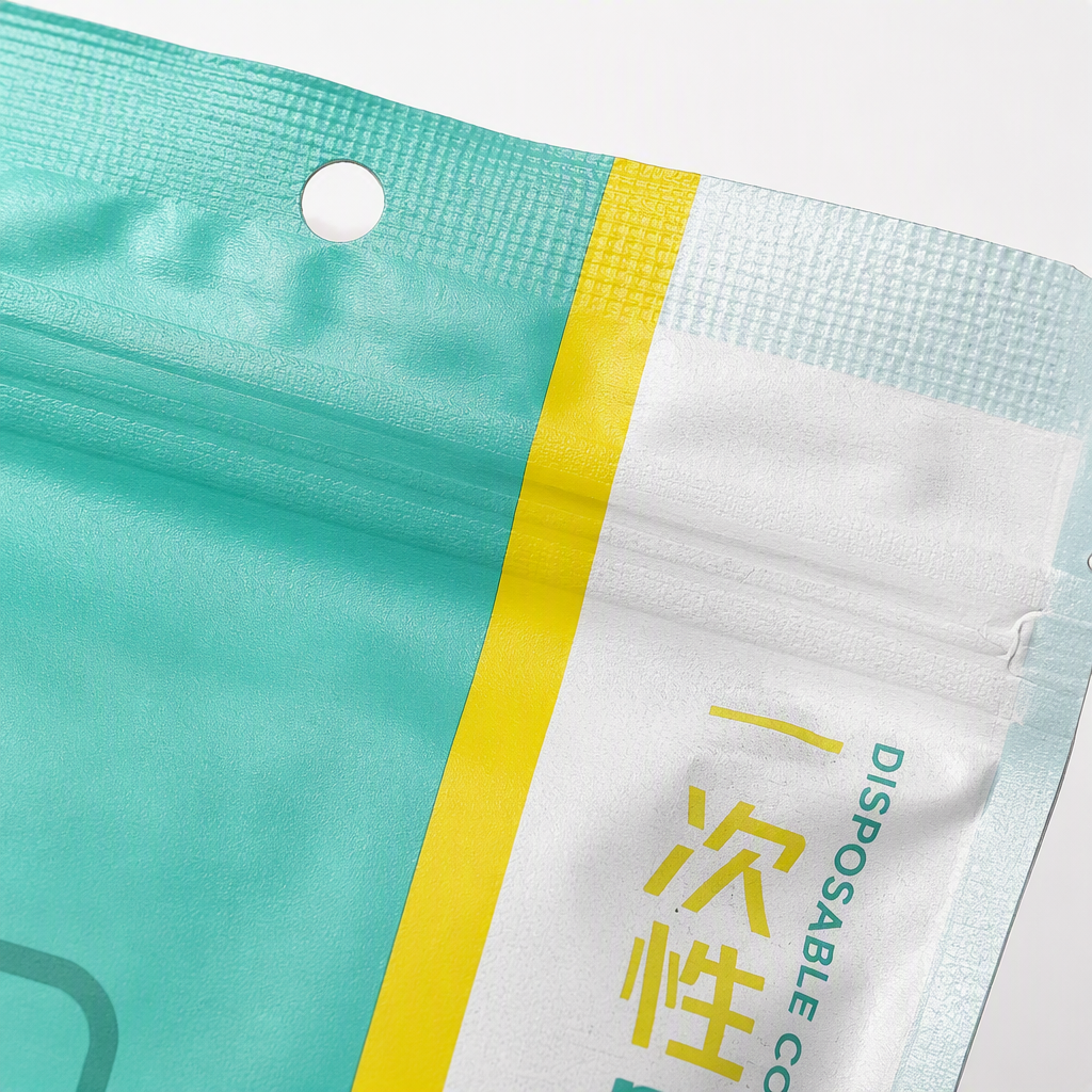 Eco-friendly compressed bath towel packaging bags, portable travel dry and wet dual-purpose storage bags, plastic bags Application Scenario