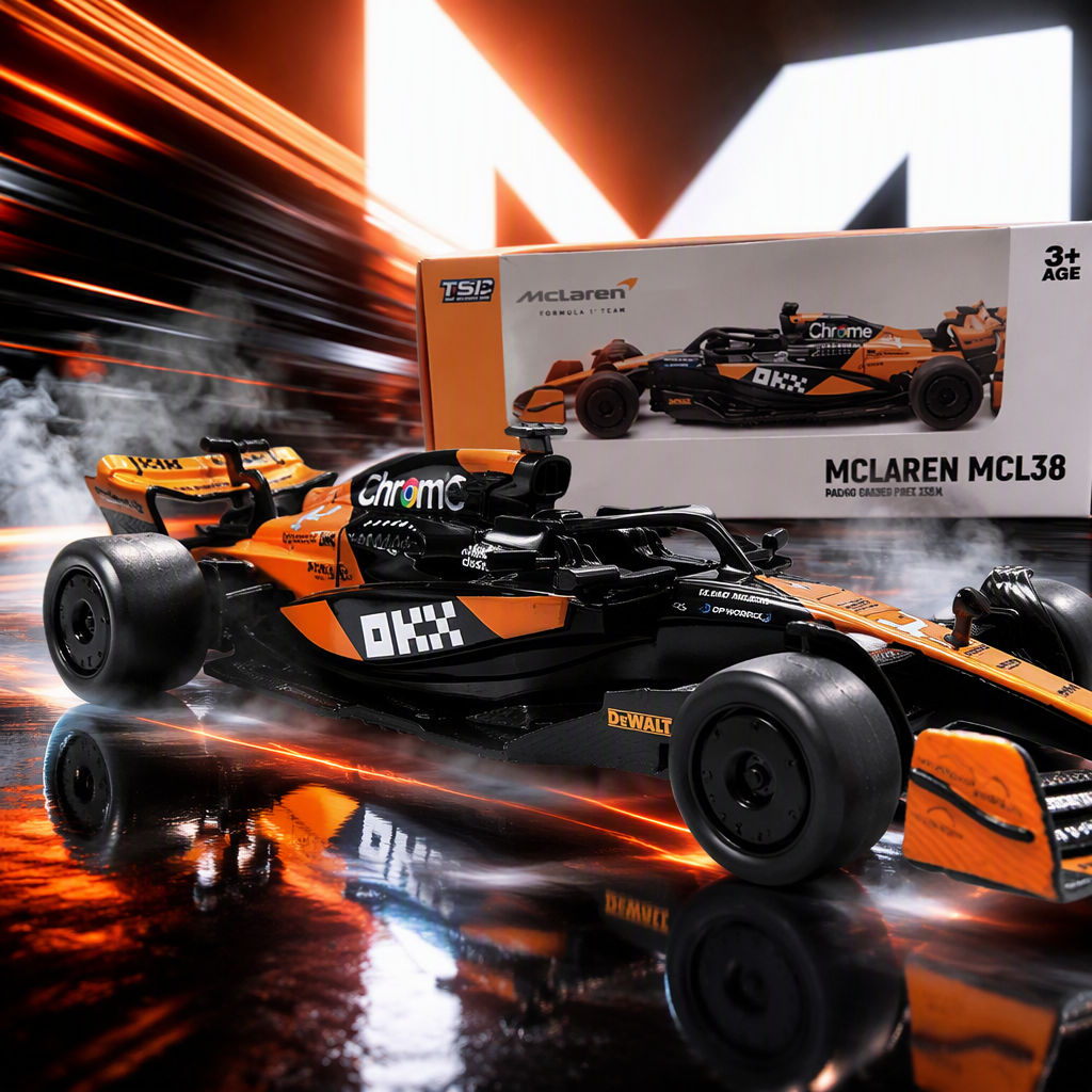 Officially authorized simulation alloy car model - McLaren F1 racing car [1:43 orange]