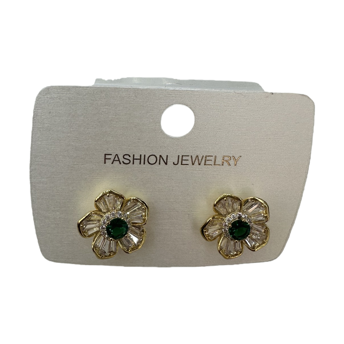 金色花朵造型耳钉，绿色宝石中心，透明水晶花瓣，附带“FASHION JEWELRY”标签的白色展示卡白底实物图