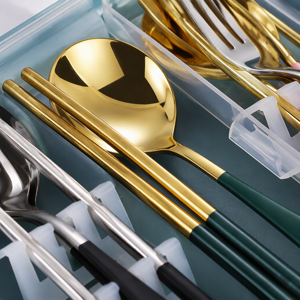 Multi-functional stainless steel tableware set, knife, fork and spoon combination, portable family tableware, essential for dining in restaurants Specification image