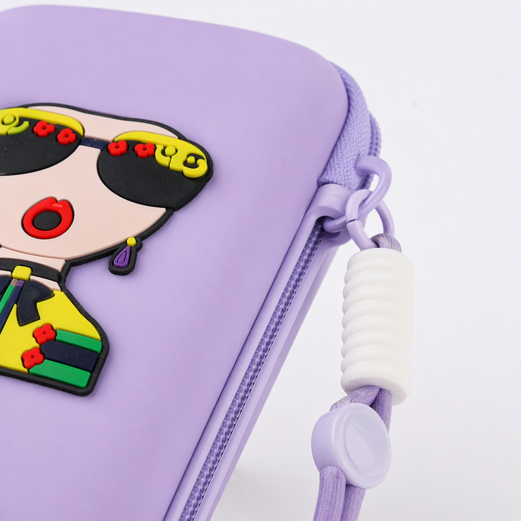 Colorful cartoon character mobile phone case, portable and shockproof creative cartoon mobile phone case clutch, trendy style Application Scenario