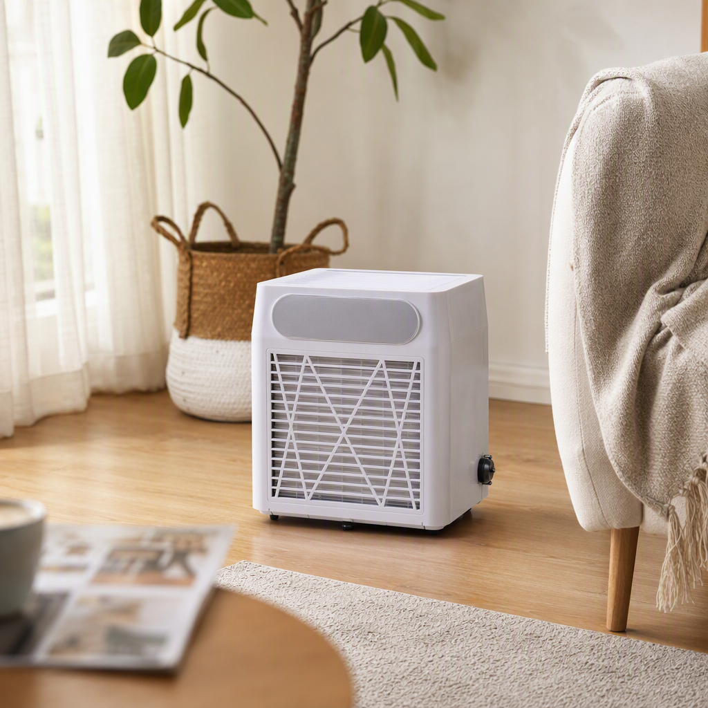 The smart household air purifier can remove formaldehyde, haze and dust, and is quiet and highly efficient. It is suitable for living rooms and bedrooms