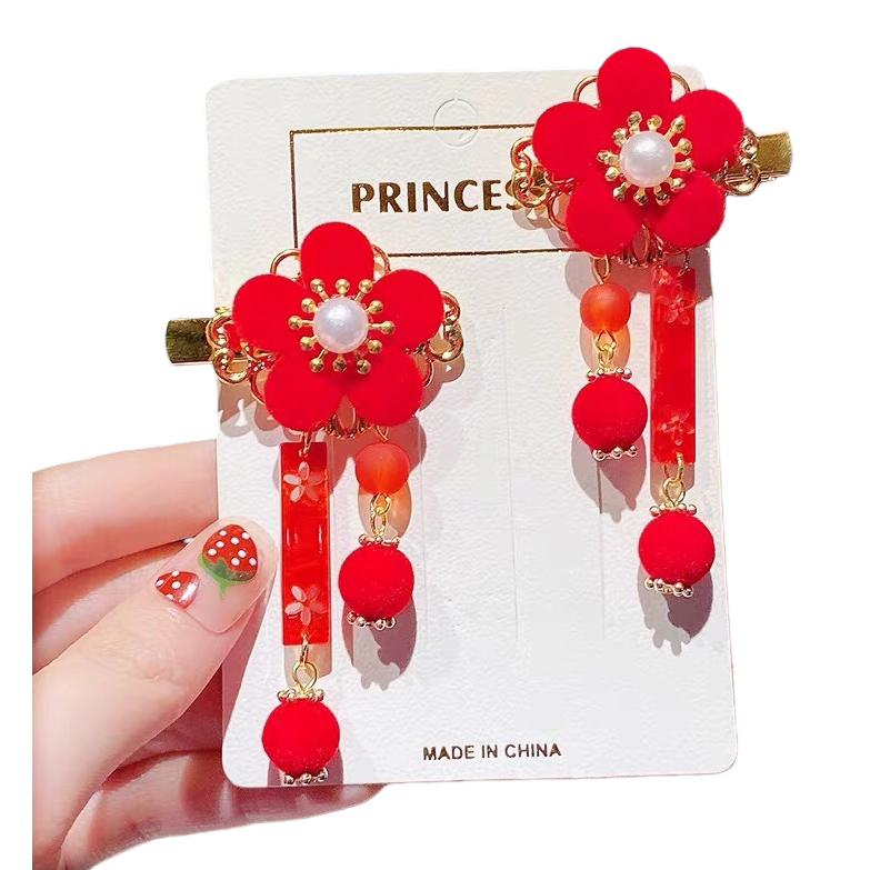 Fashionable and elegant hair clips, hair accessories, and headwear are simple and versatile. Hair clips, hair bands, hair clips, and hair accessories are essential for girls details Picture
