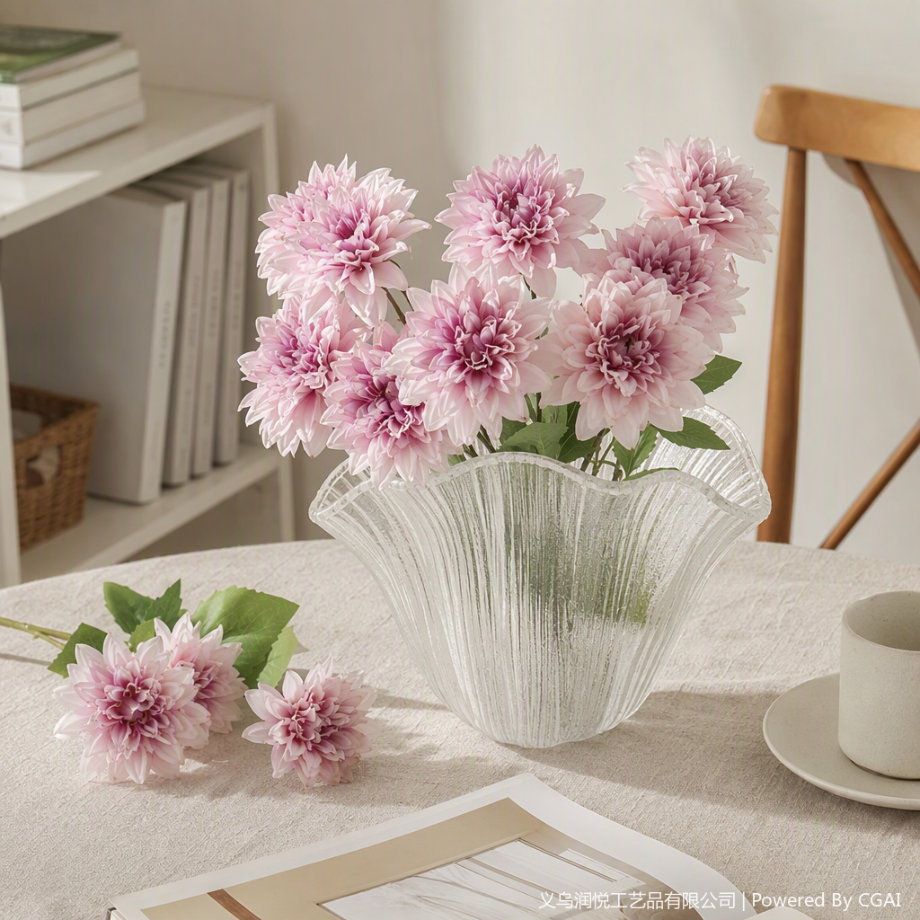 العديد من الأواني الخزفية المزخرفة الزخرفة في الشرفة المنزلية Item Picture