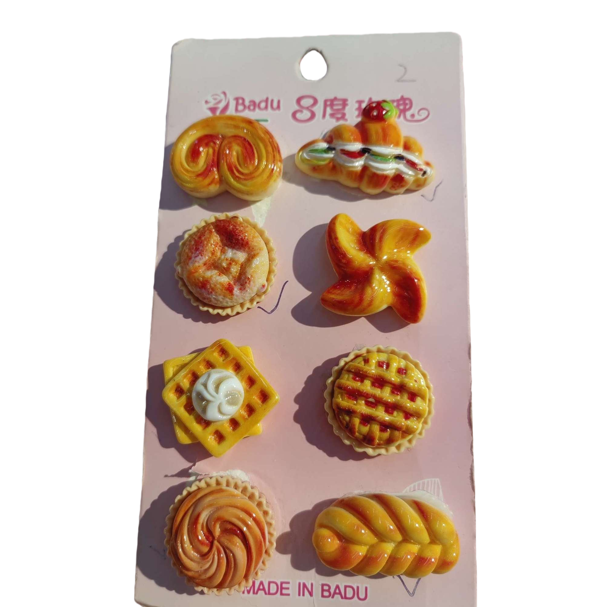 Creative and colorful dessert-shaped magnetic stickers for wall decoration, kitchen and refrigerator stickers, fun home decoration items Item Picture