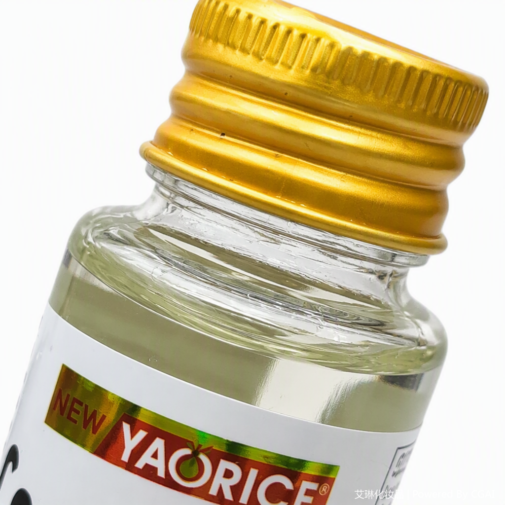 New Yaris Organic Extra Virgin Coconut Oil, transparent glass bottle with golden screw cap, USDA certified, nutritious and healthy Application Scenario