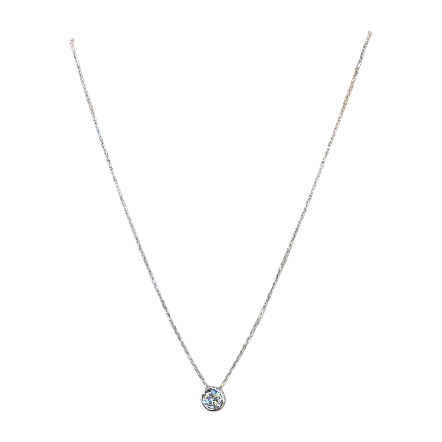 A fashionable silver necklace with a round transparent gemstone set in the center, a simple and versatile women's accessory, a trendy style Item Picture