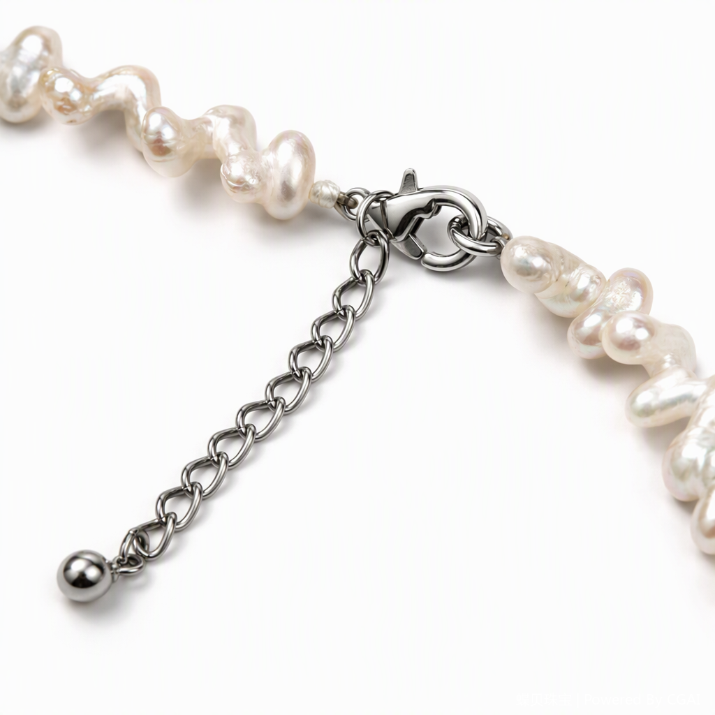 Elegant white pearl necklace, simple and versatile, a fashionable gift accessory and jewelry Application Scenario